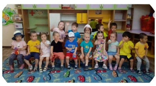 Кіші топ балаларының мерекелік көңіл-күйі. 1- Маусым "Балаларды қорғау күні"